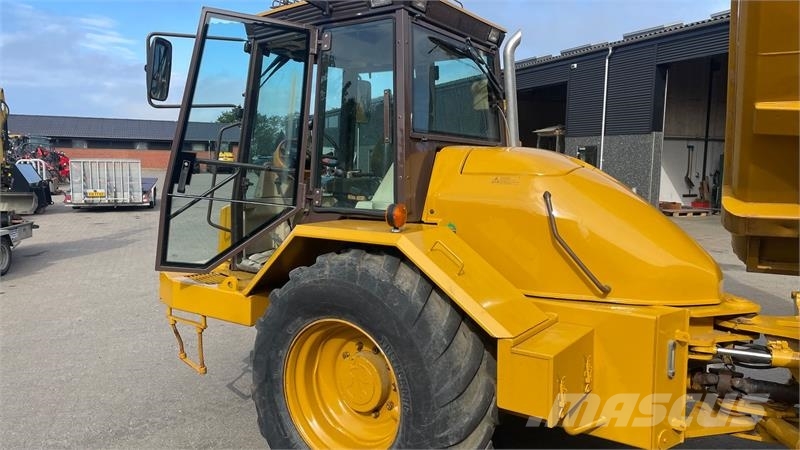 Hydrema 912 Multitip عربات نقل قلابة للمواقع