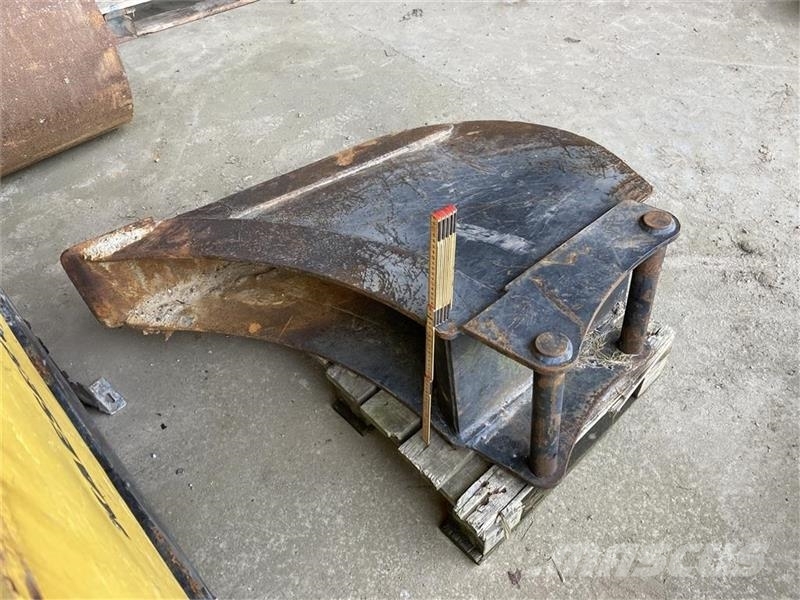 Hydrema Profilskovl 30 cm i toppen og 20 cm i bunden 挖斗