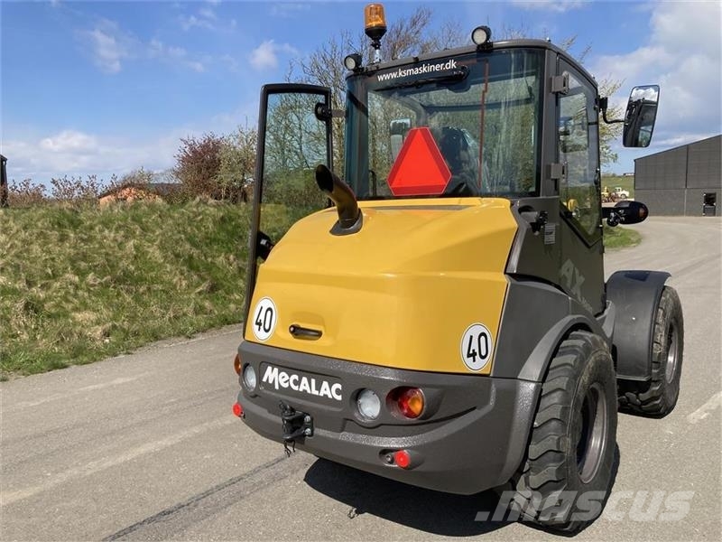 Mecalac AX 1000 Monobom med hydraulisk hurtigskift Tekerlekli yükleyiciler