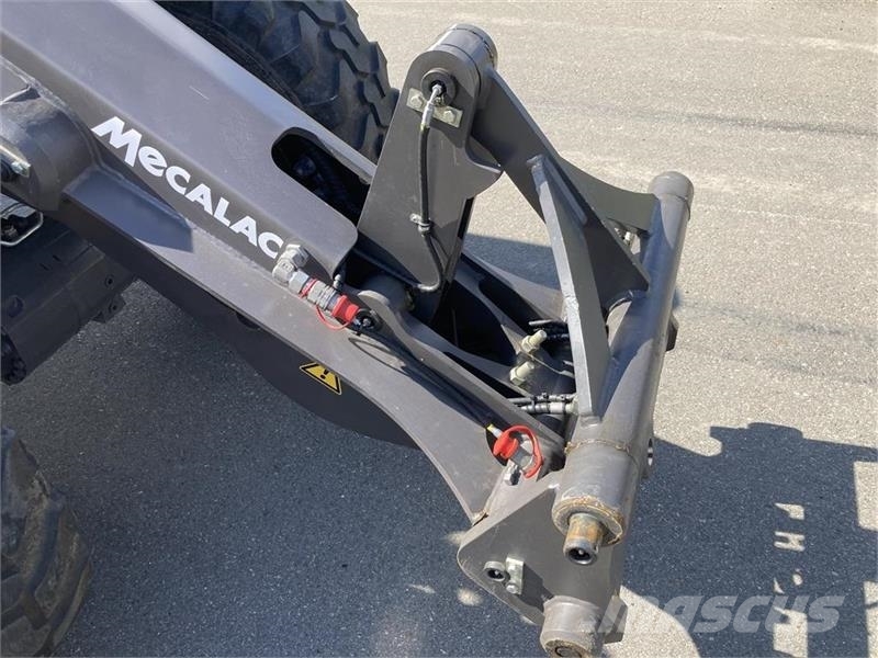 Mecalac AX 1000 Monobom med hydraulisk hurtigskift Tekerlekli yükleyiciler