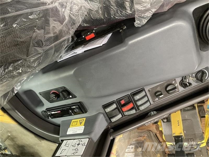 Mecalac AX 1000 Monobom med hydraulisk hurtigskift Tekerlekli yükleyiciler