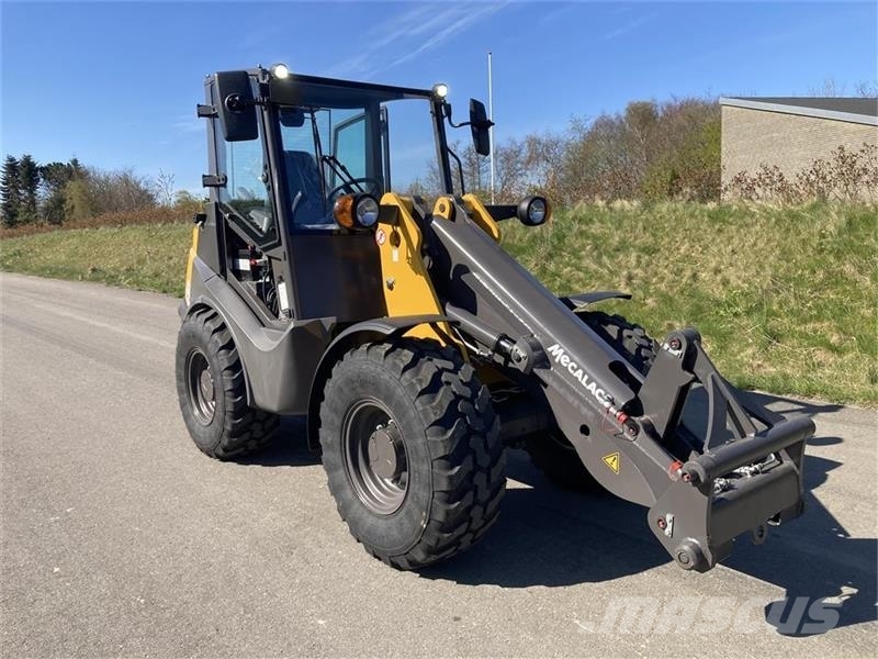 Mecalac AX 850 Monobom med hydraulisk hurtigskift Tekerlekli yükleyiciler