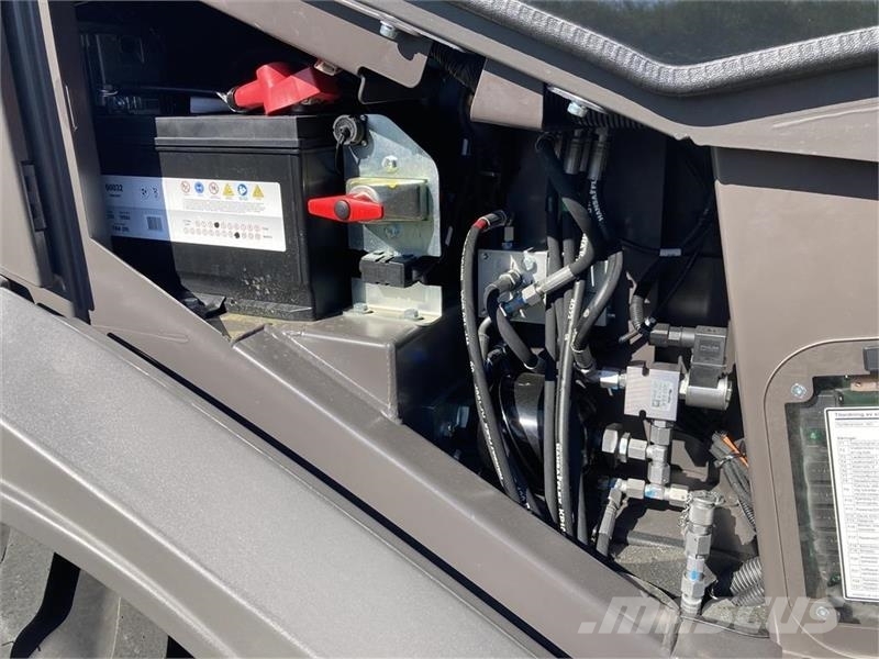 Mecalac AX 850 Monobom med hydraulisk hurtigskift Tekerlekli yükleyiciler