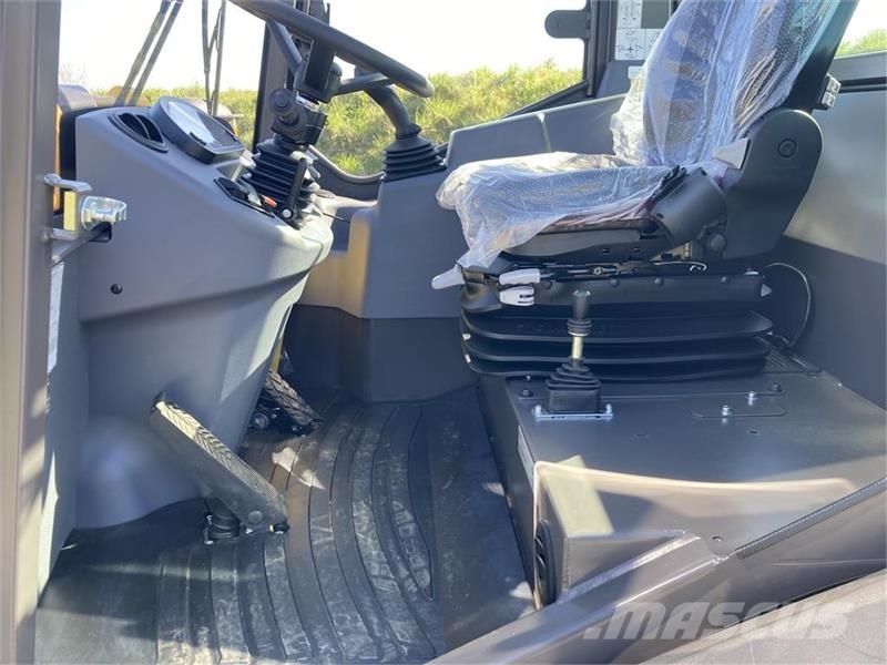 Mecalac AX 850 Monobom med hydraulisk hurtigskift Tekerlekli yükleyiciler