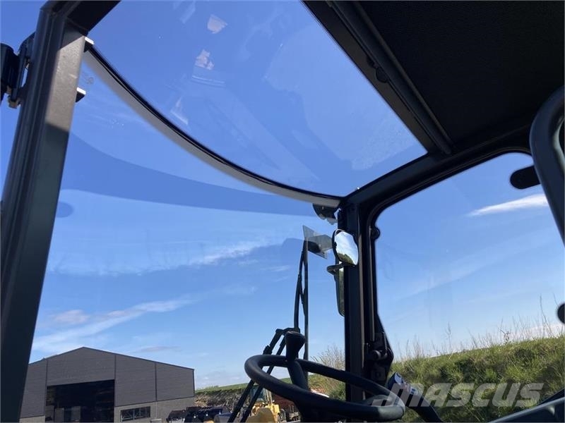 Mecalac AX 850 Monobom med hydraulisk hurtigskift Tekerlekli yükleyiciler
