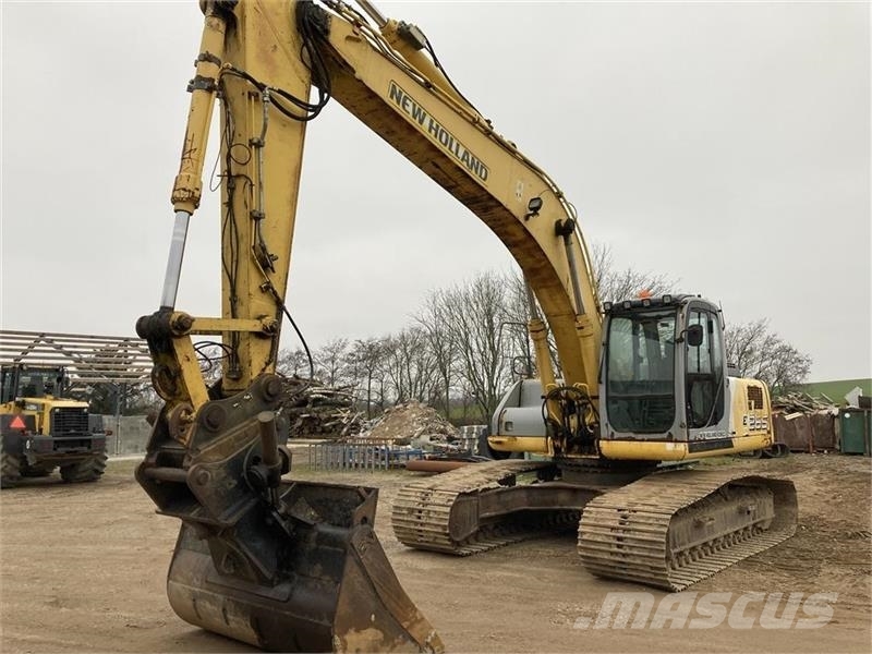 New Holland E 265 LC Kipbart planerblad og graveskovl حفارات زحافة