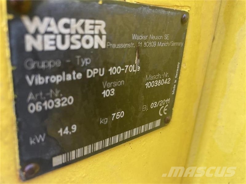 Wacker DPU 100 - 70  750 kg pladevibrator med frem bak Віброплити та вібротрамбовки
