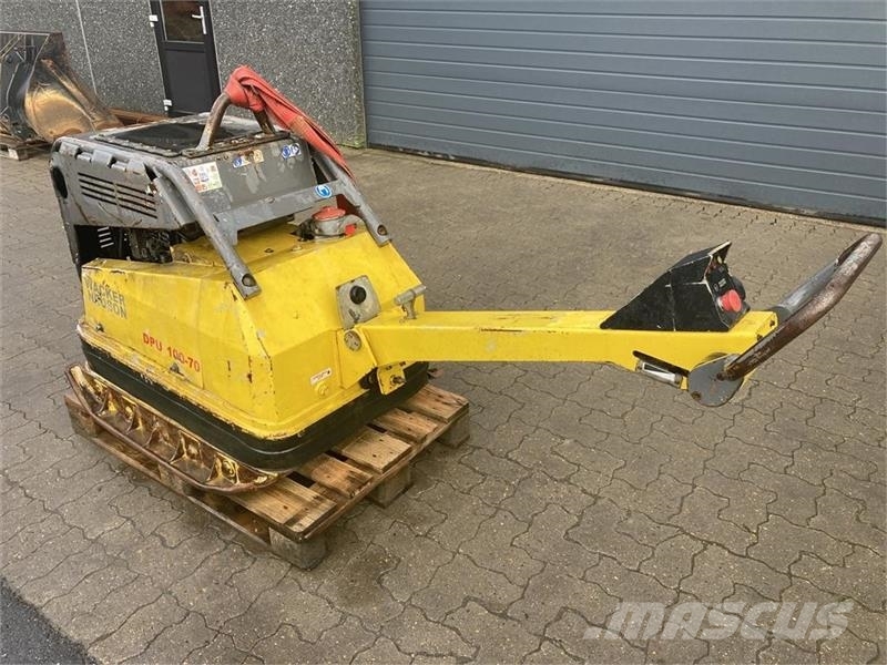 Wacker DPU 100 - 70  750 kg pladevibrator med frem bak Віброплити та вібротрамбовки