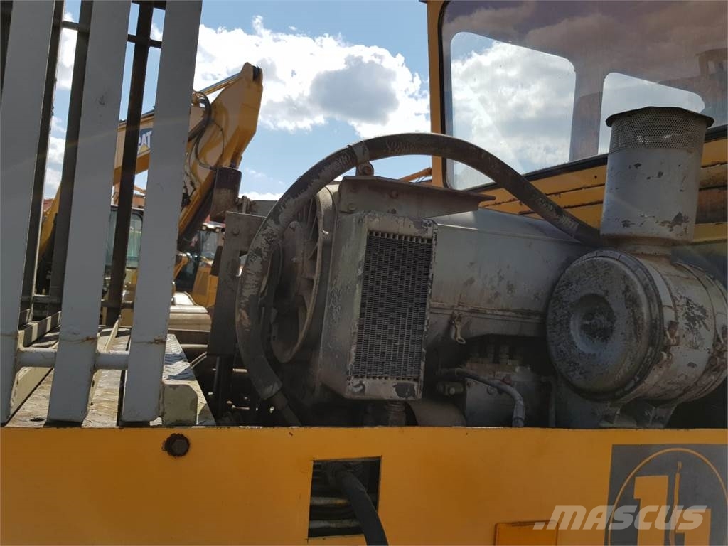 Bomag SGW-17 Bandenwalsen
