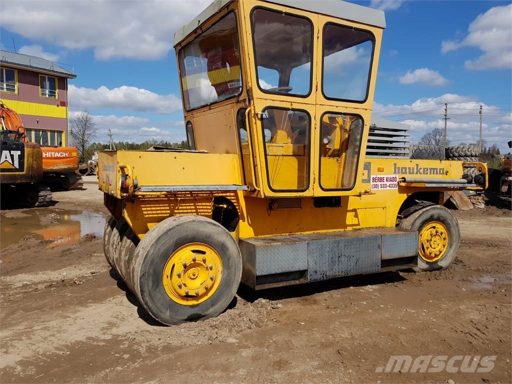 Bomag SGW-17 Bandenwalsen