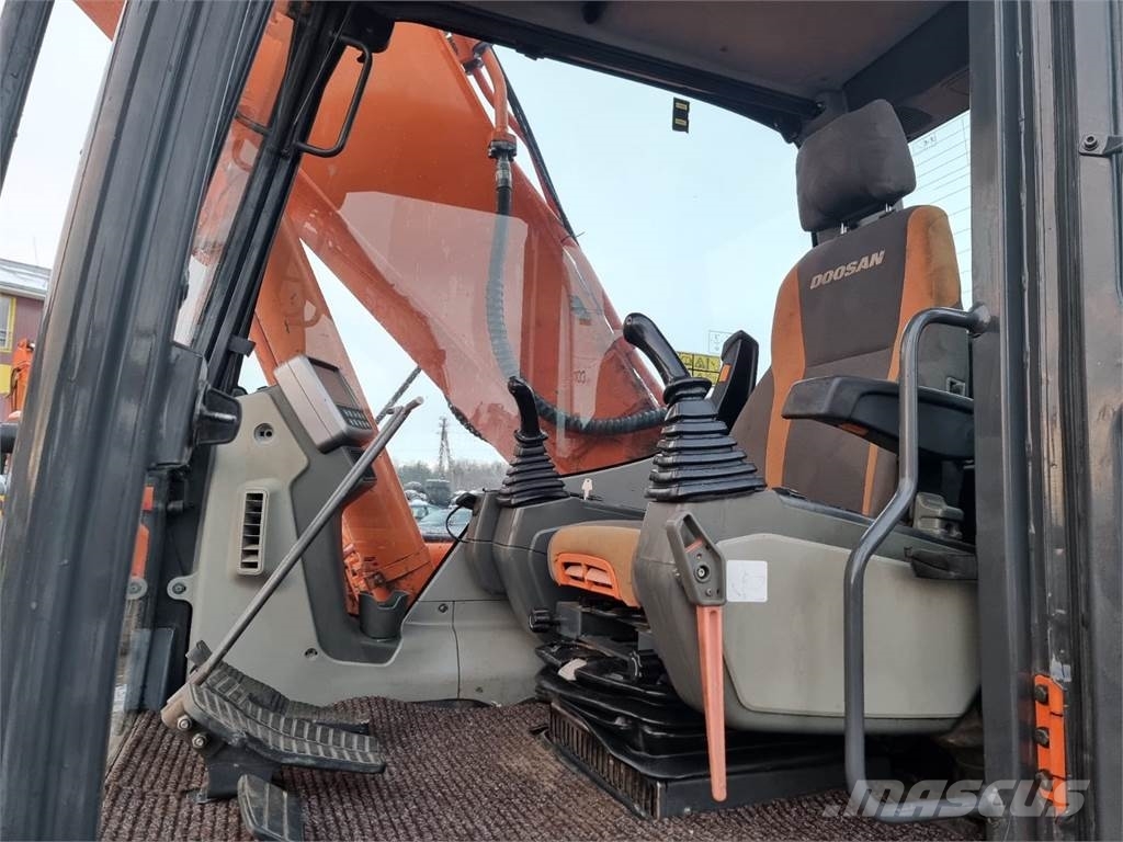 Doosan DX225LC Excavadoras de cadenas