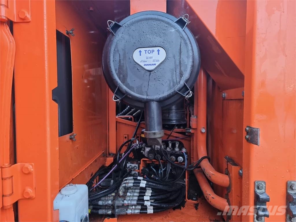 Doosan DX225LC Excavadoras de cadenas