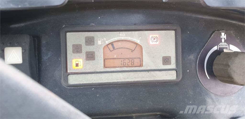 Dynapac CC1000 Porinių būgnų volai