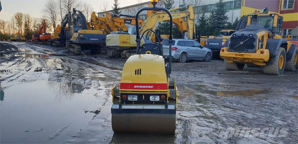Dynapac CC1000 Porinių būgnų volai