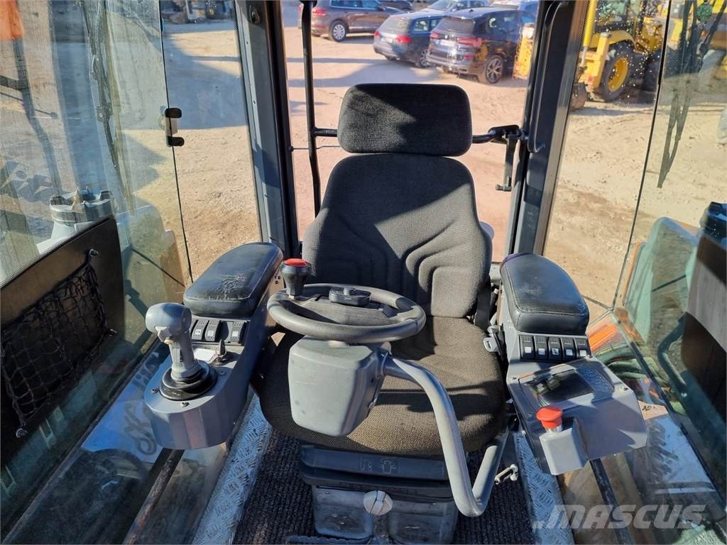 Hamm DV70V0 双轮压路机