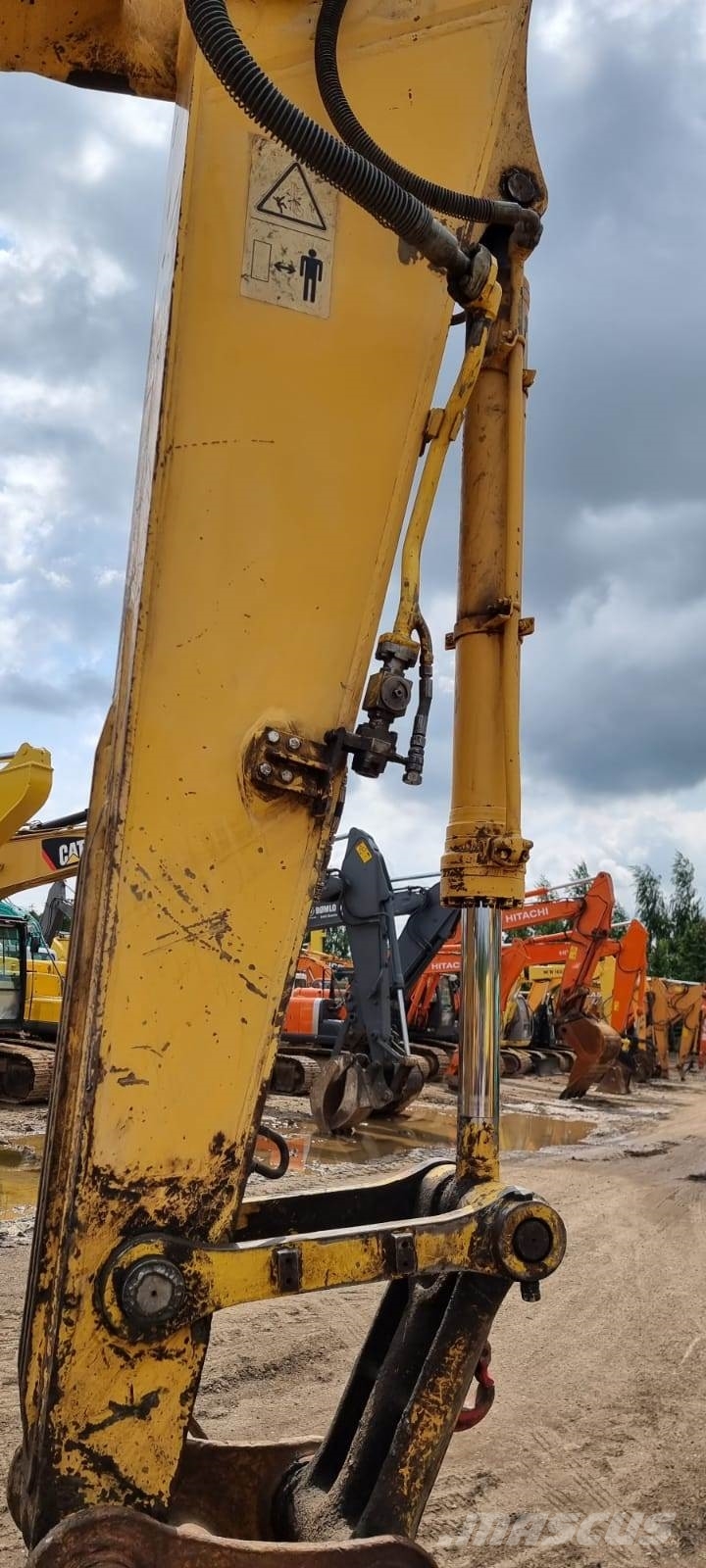 Komatsu PC210LC Rupsgraafmachines