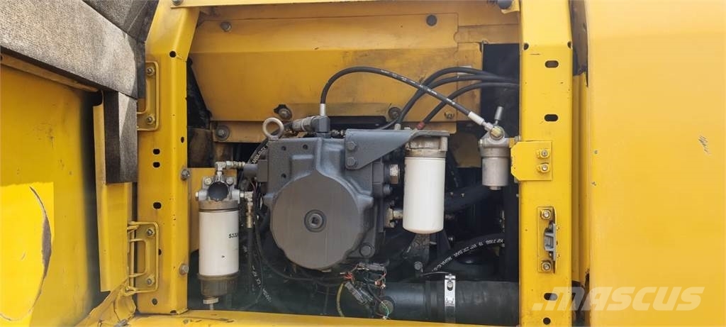 Komatsu PC210LC Rupsgraafmachines