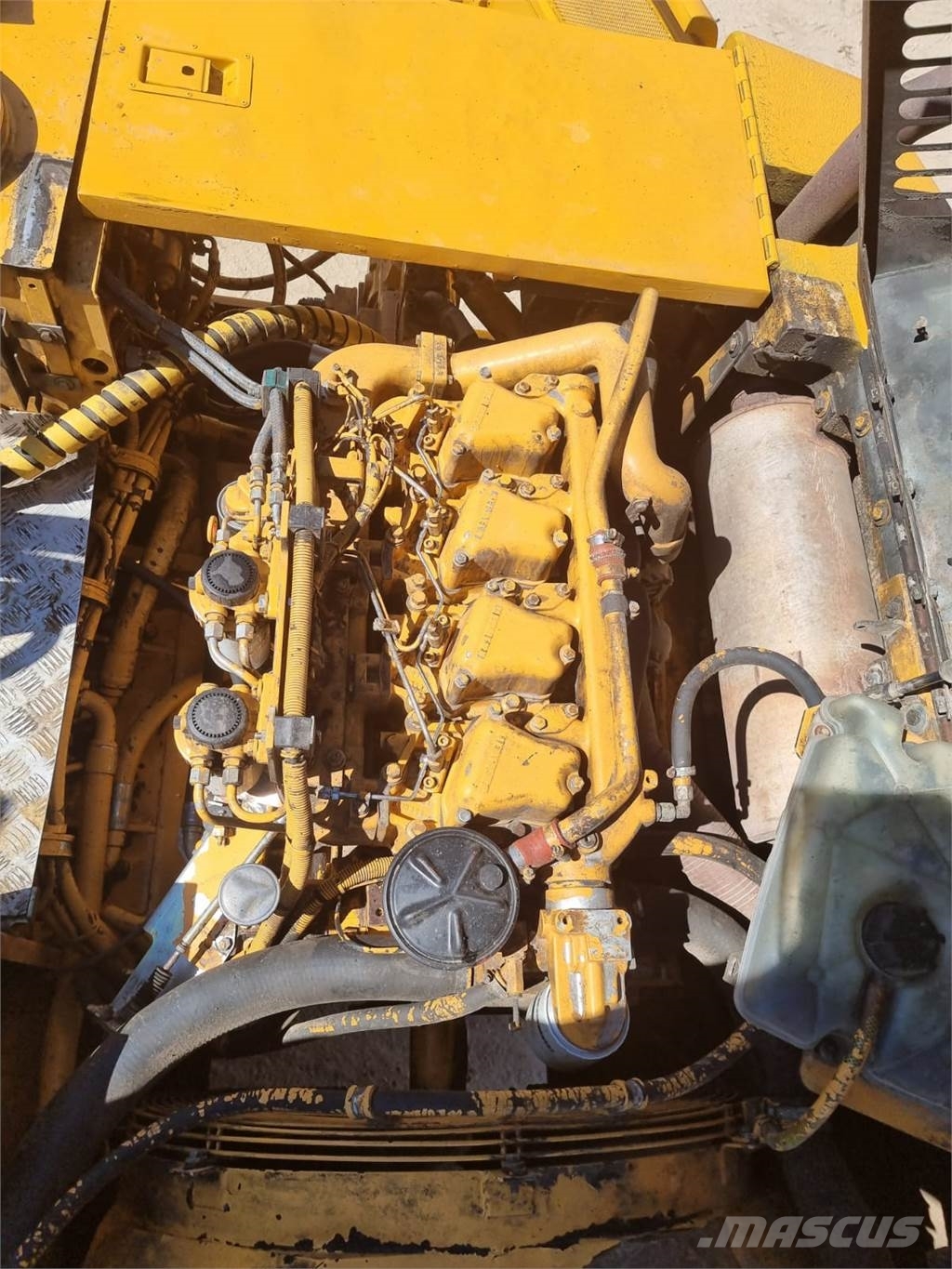 Liebherr R922 HDSL 履带挖掘机