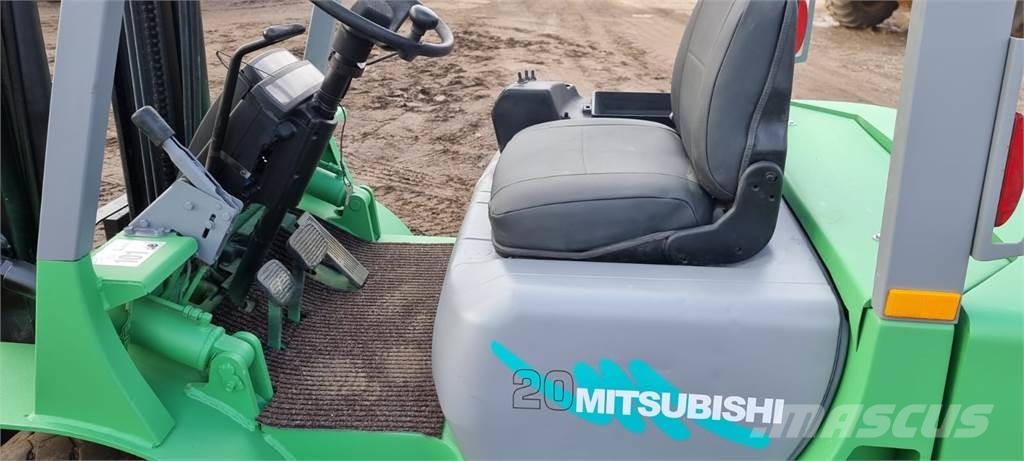 Mitsubishi FD20 Dizelski viličarji