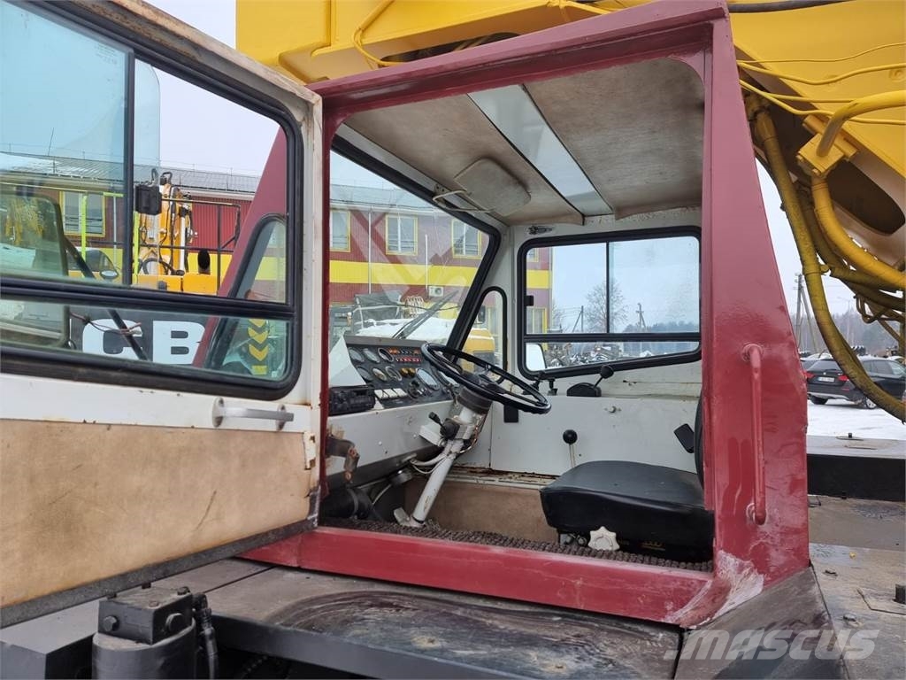 P&H Omega 520 4x4 Visurgājēji celtņi