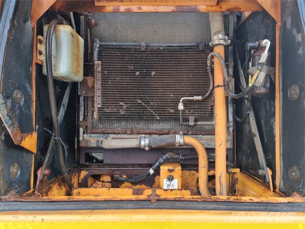 Volvo SAMSUNG SE 210LC 대형 굴삭기 29톤 이상