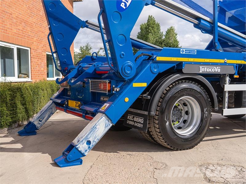 DAF XBC Skip loader