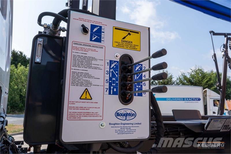 DAF XDC 工程吊钩车