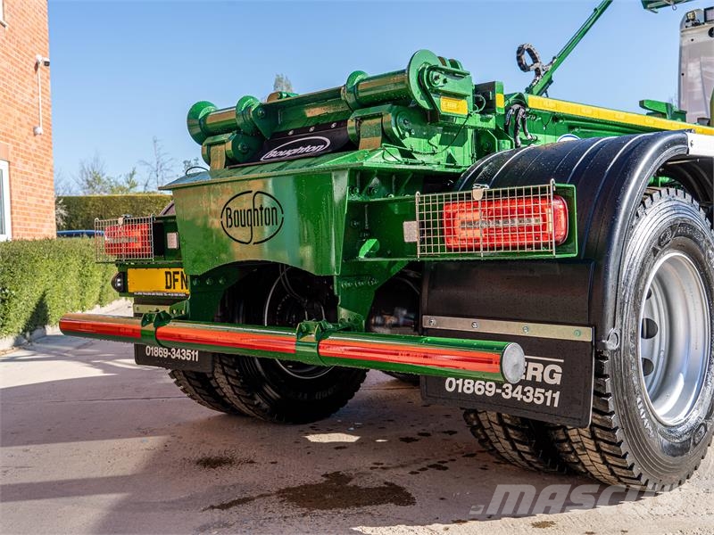 DAF XDC Hook lift trucks