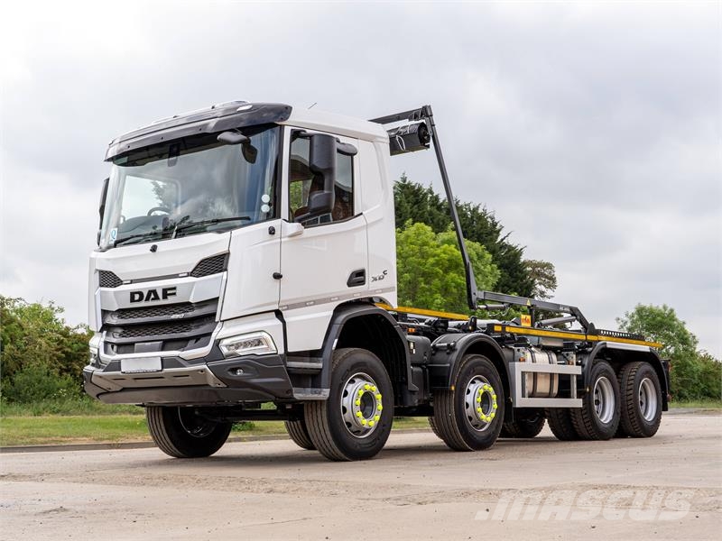 DAF XDC Hook lift trucks