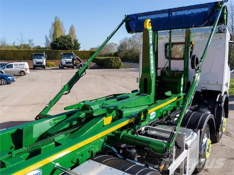 DAF XDC Hook lift trucks