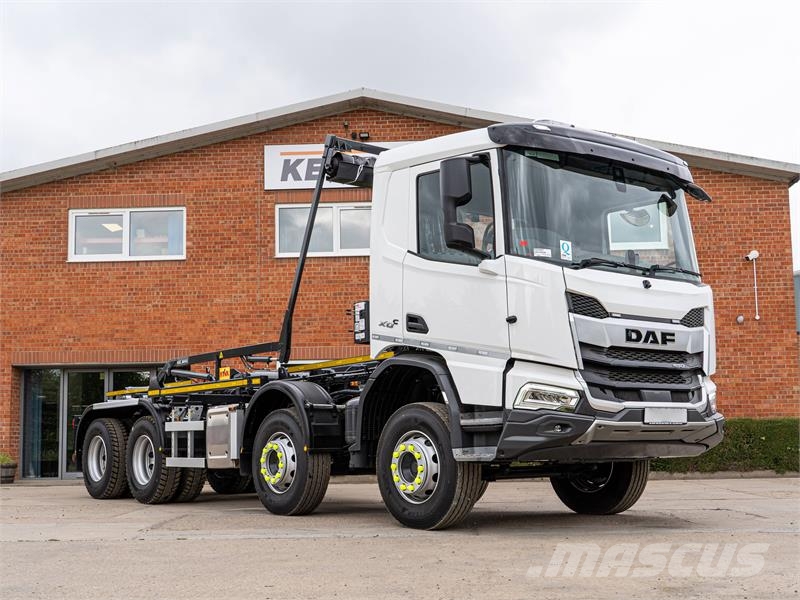 DAF XDC Hook lift trucks