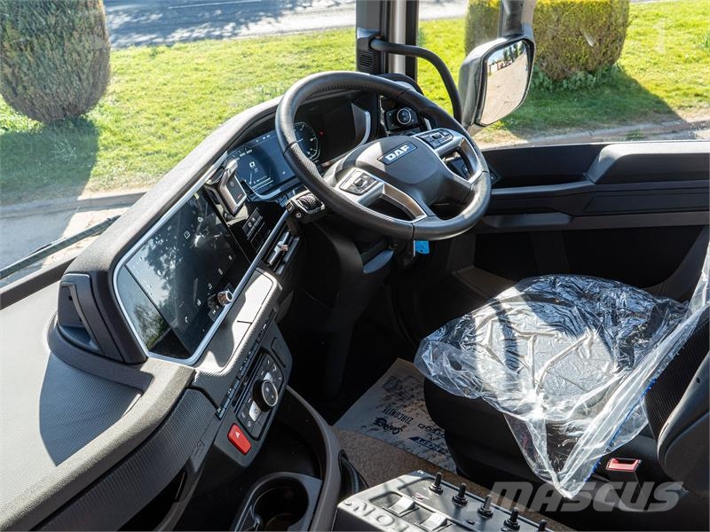 DAF XDC Hook lift trucks
