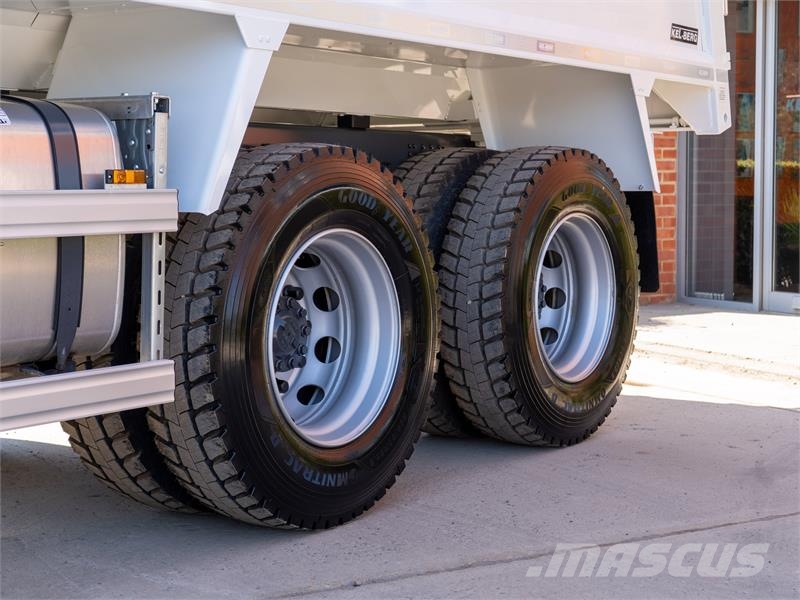 DAF XDC Tipper trucks
