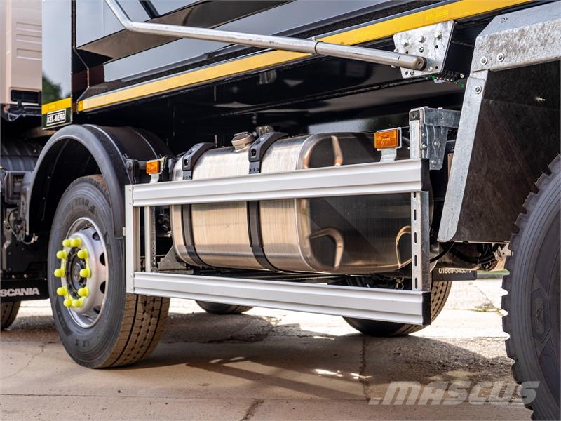 Scania P420 XT Tipper trucks
