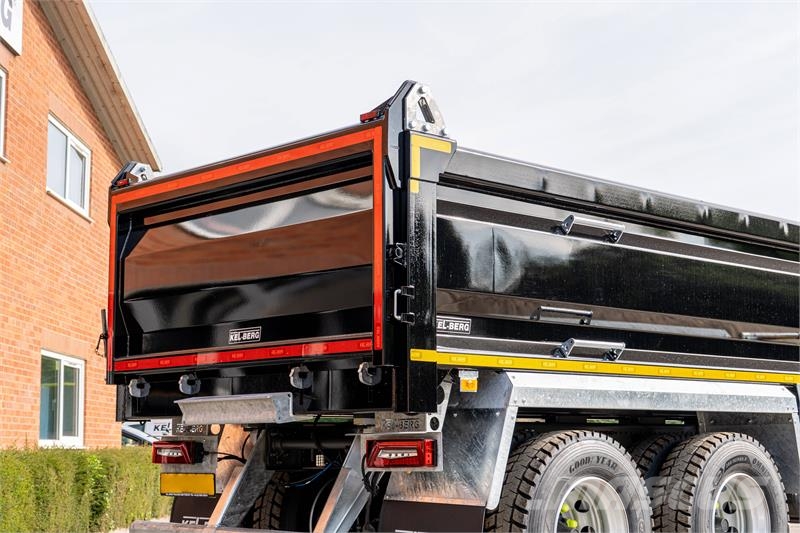 Scania P420 XT Tipper trucks