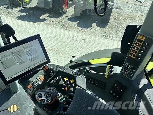 CLAAS Axion 830 Cmatic Focus Traktorit