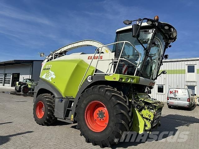 CLAAS Jaguar 870 4x4 T4f + ORBIS 600 SD Agriculture - Autres
