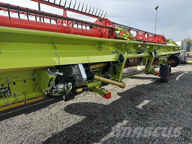 CLAAS LEXION 8800 TT - Convio flex 1380 - ex Demo Kombajni