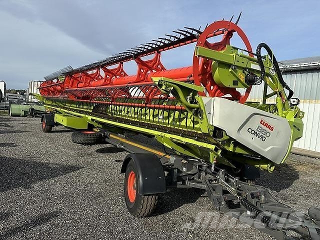 CLAAS LEXION 8800 TT - Convio flex 1380 - ex Demo Kombajni