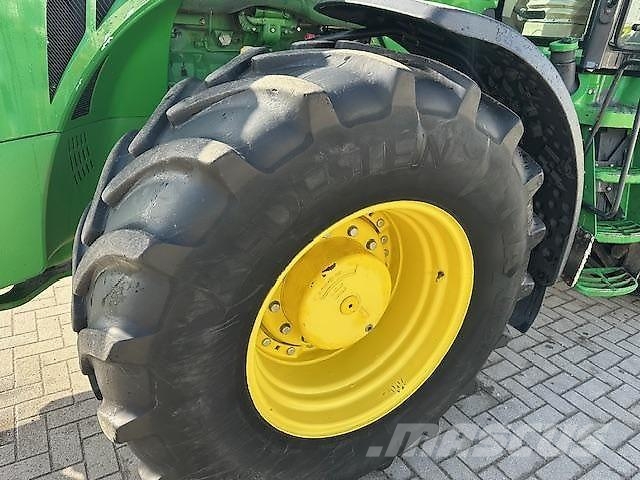 John Deere 8310R Traktorit