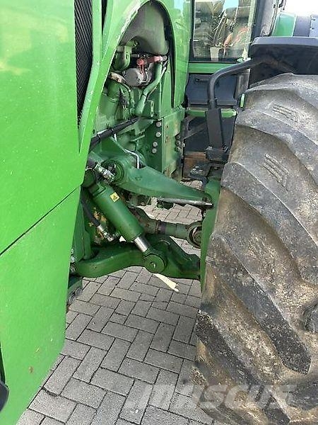 John Deere 8310R Traktorit