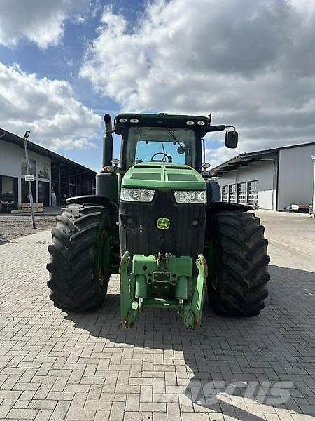 John Deere 8310R Traktorit