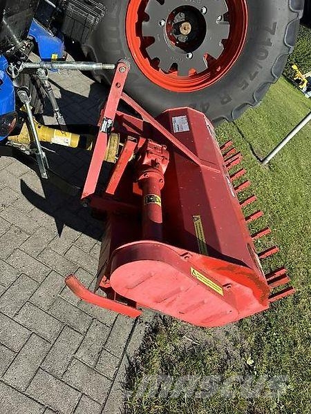 New Holland Boomer 25 C + Sauerburger UMN 1400 Sonstige Landmaschinen