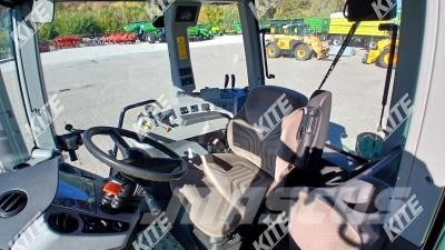 CLAAS Arion 640 Traktori