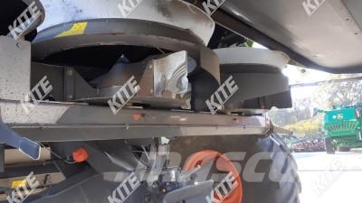 CLAAS Tucano 570 2 WD Sklízecí mlátičky
