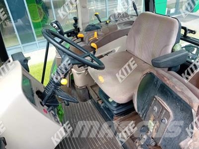 John Deere 5820 الجرارات