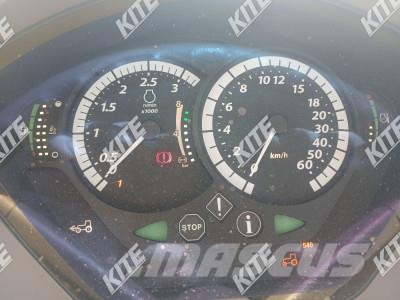 John Deere 6130R Трактори