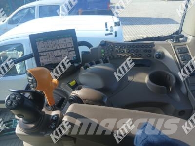 John Deere 6130R Трактори