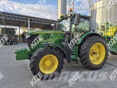 John Deere 6215R Traktorit