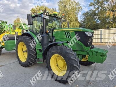 John Deere 6215R Traktorit